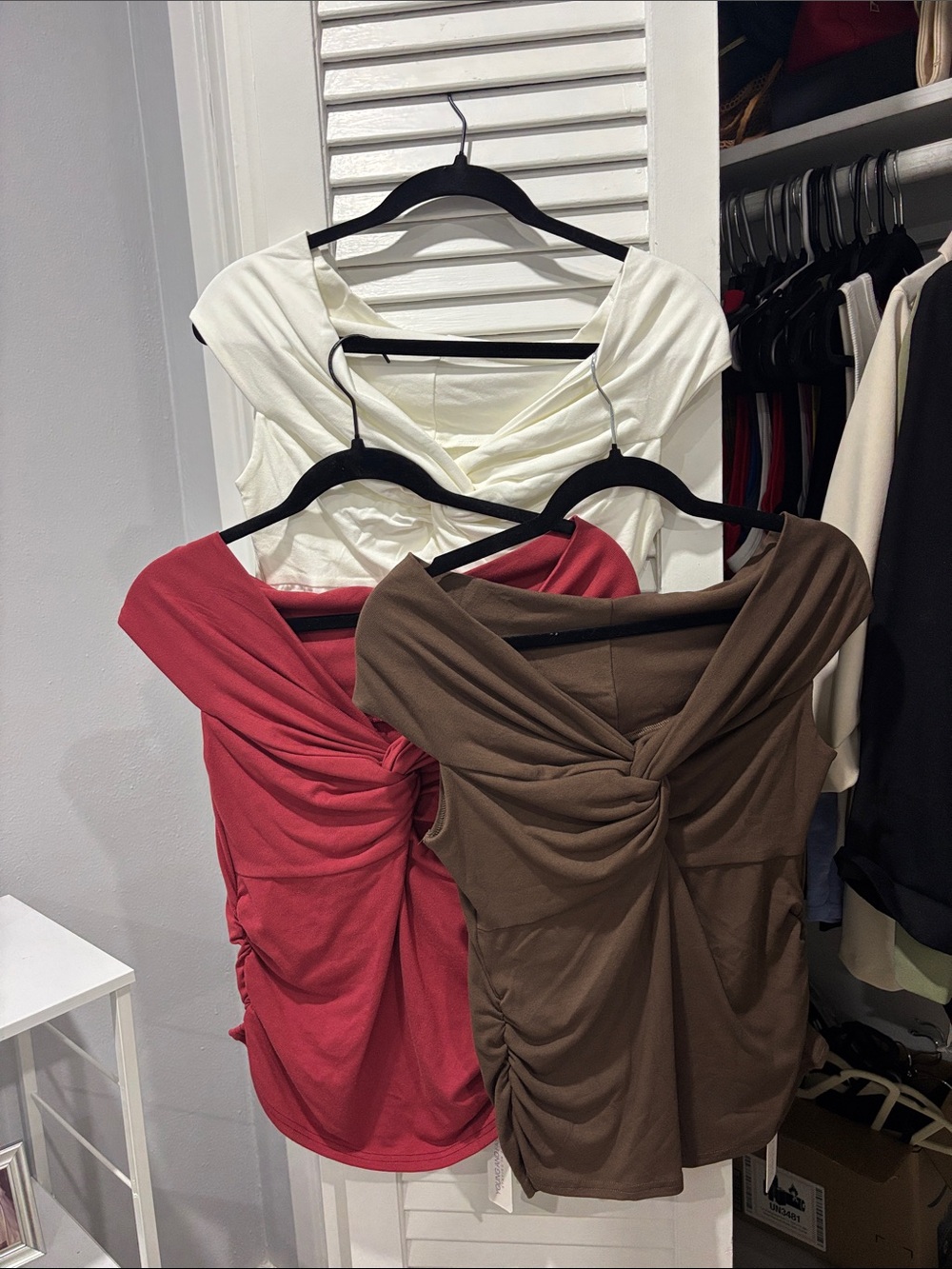 HOT!! 😍 NWT ✨ Off Shoulder Short Sleeve Twist Top | MULTIPLE COLORS AVAILABLE !